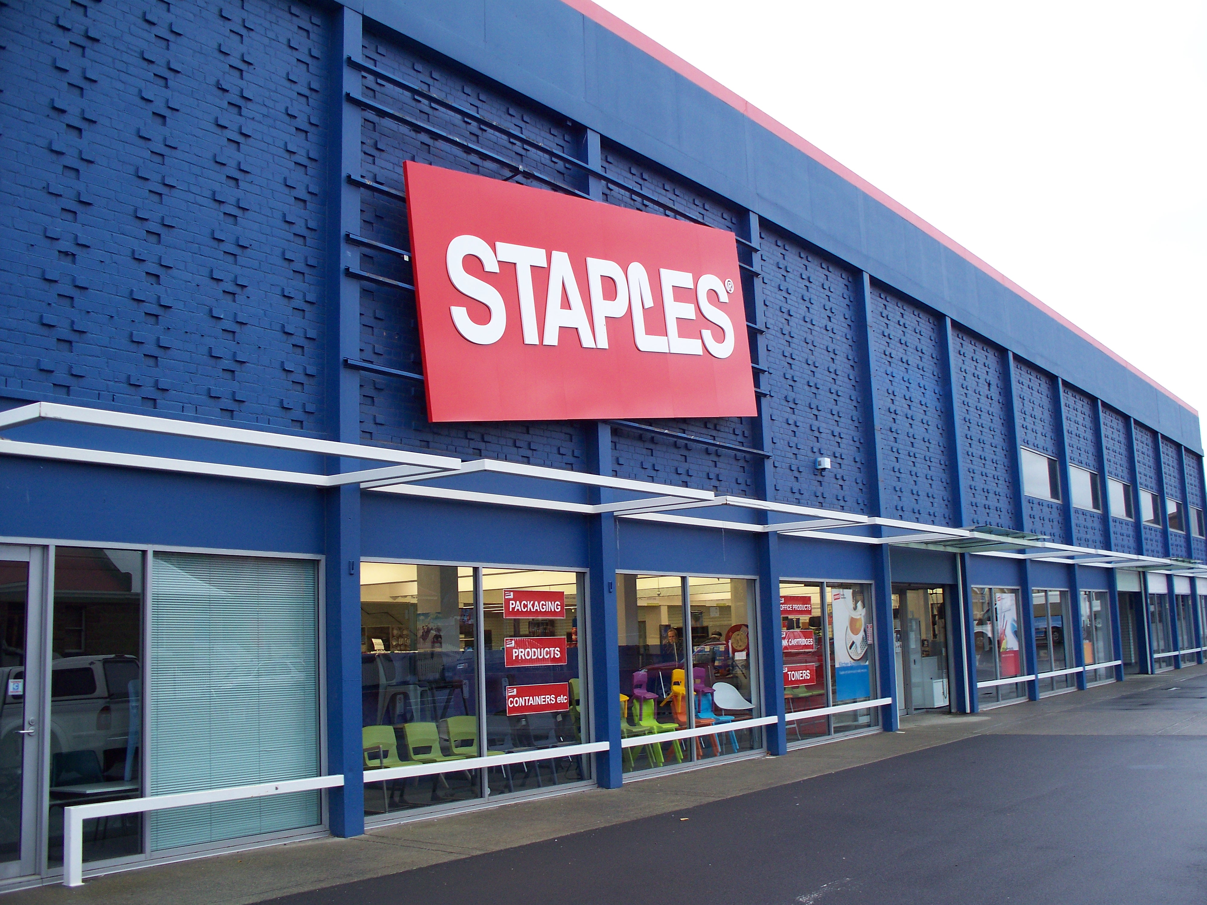 horario de staples