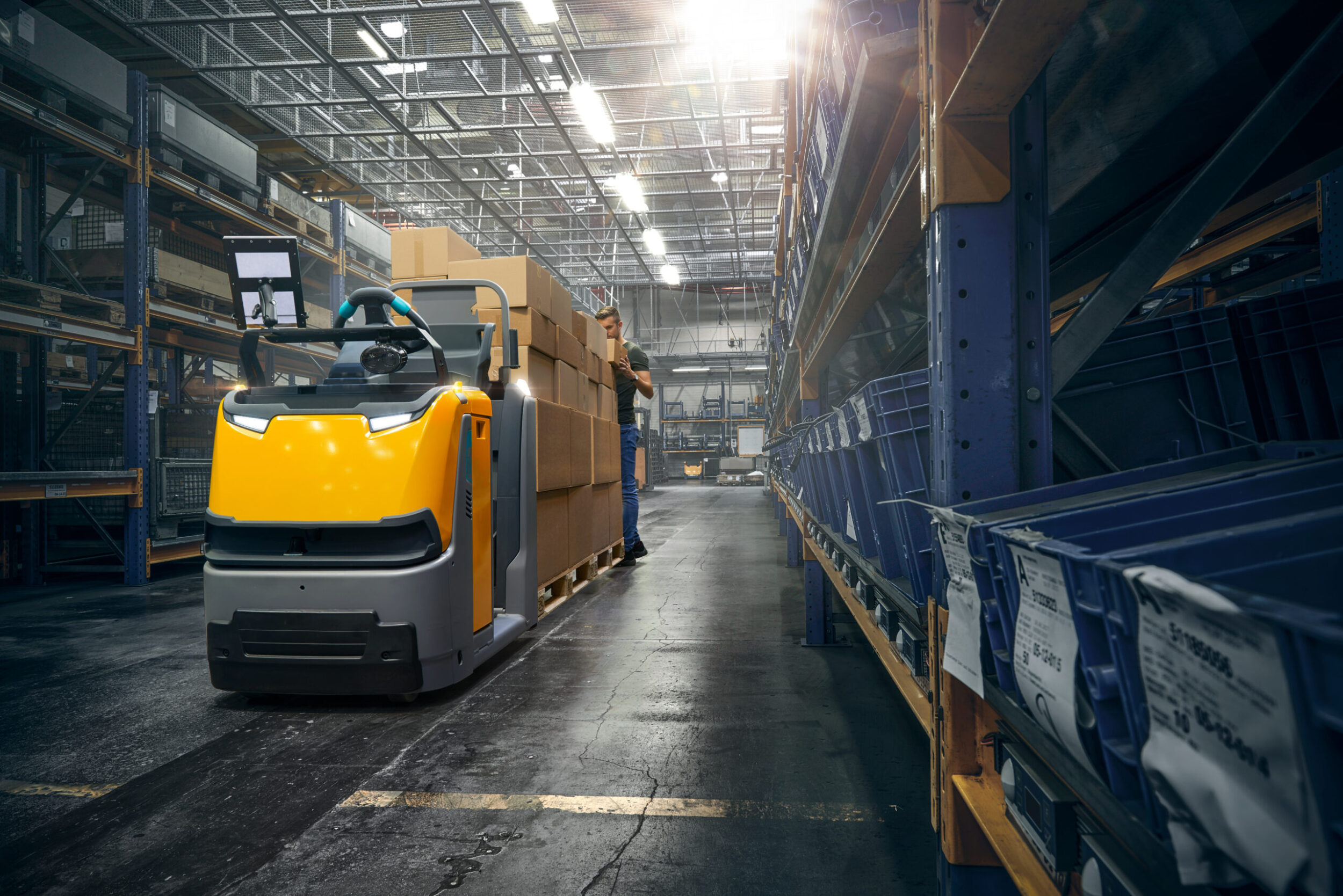 ECE 225 com easyPILOT Follow, Jungheinrich (elétrica)