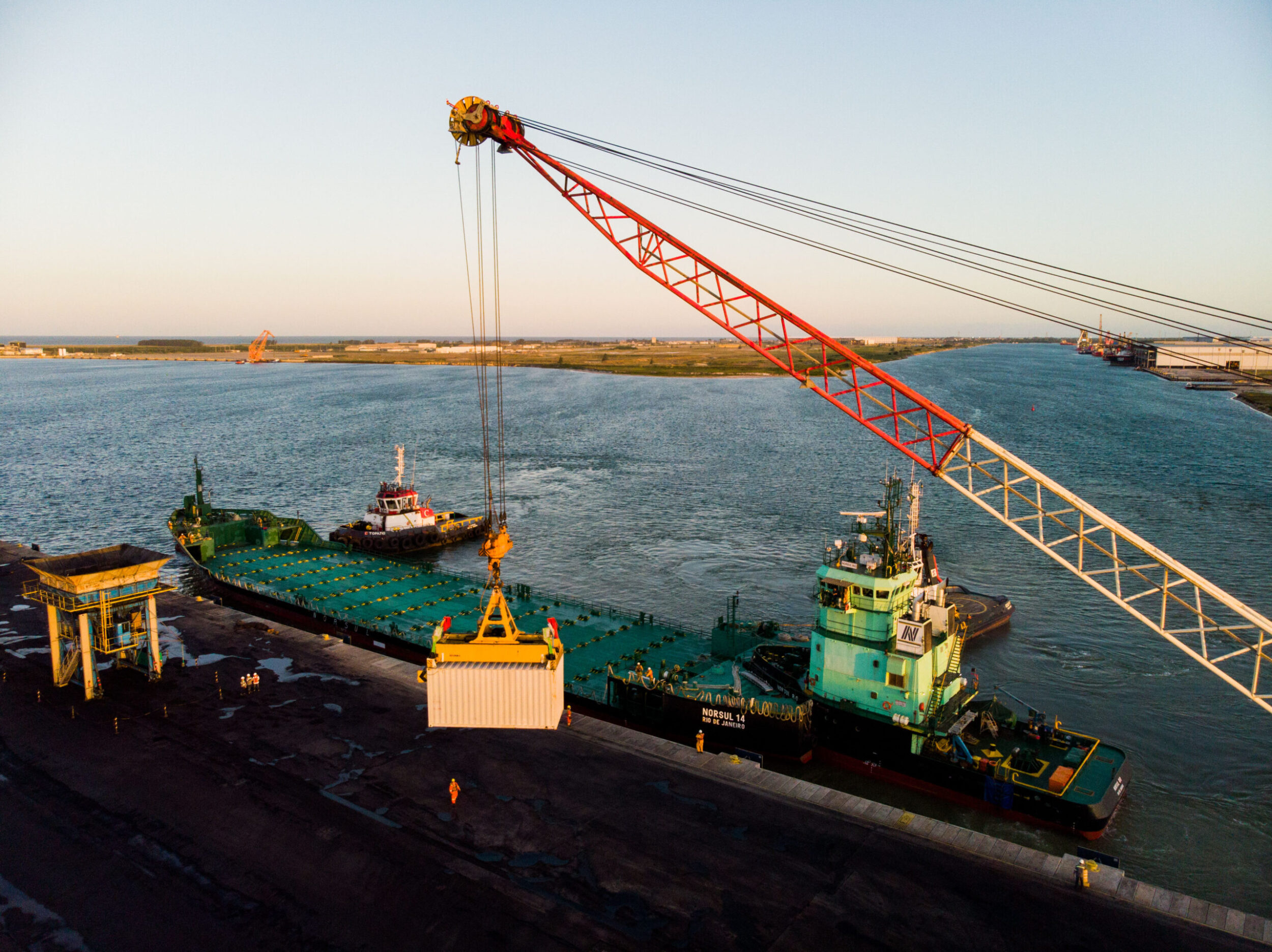 BR do Mar. Porto do Açu (3)
