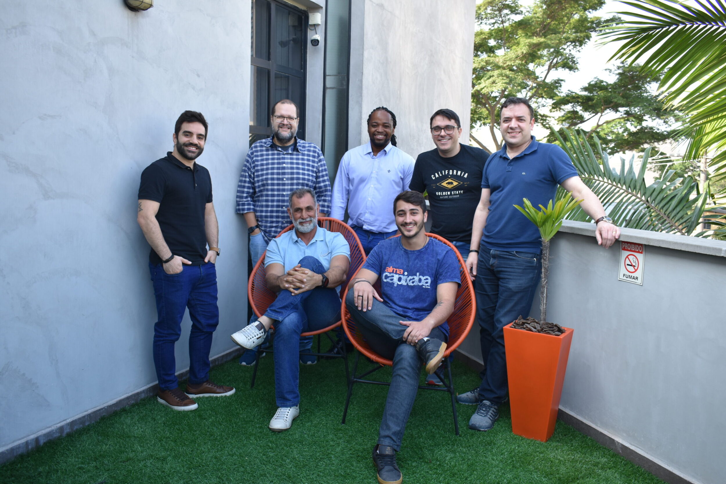 Esq_Dir - Victor Peixoto, Antônio Carlos Silva, João Carlos de Souza, Gabriel Baptista e Daniel Ferreira - Sentados - Sylvio Bispo e Pedro Entringer_2