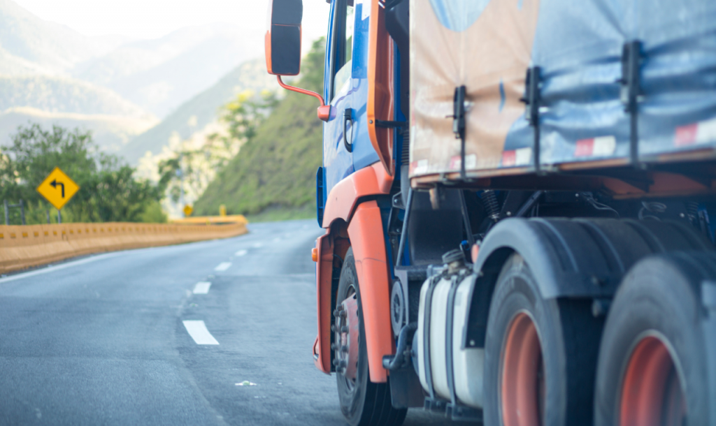Balanças de pesagem de caminhões em movimento trazem benefícios para rodovias brasileiras