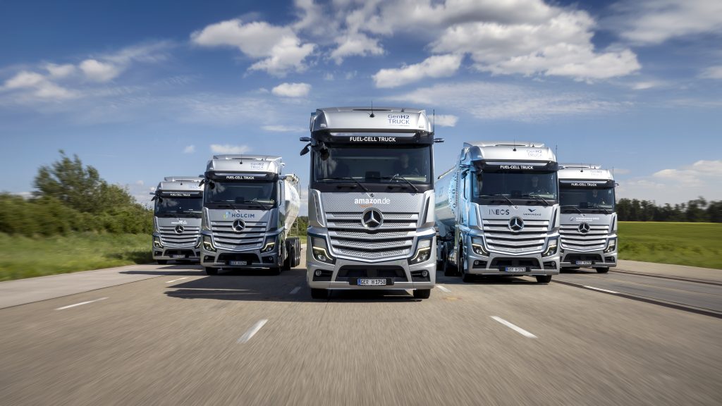 Daimler Truck inicia testes em clientes com caminhões Mercedes-Benz movidos a célula de combustível à base de hidrogênio