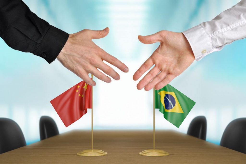 A chegada do mercado chinês no Brasil: o que pensar sobre? Veja a análise de colunista do Portal Logweb
