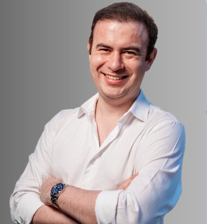 Gabriel Freire, Andersen Consulting (Ex-Connexxion Consulting)