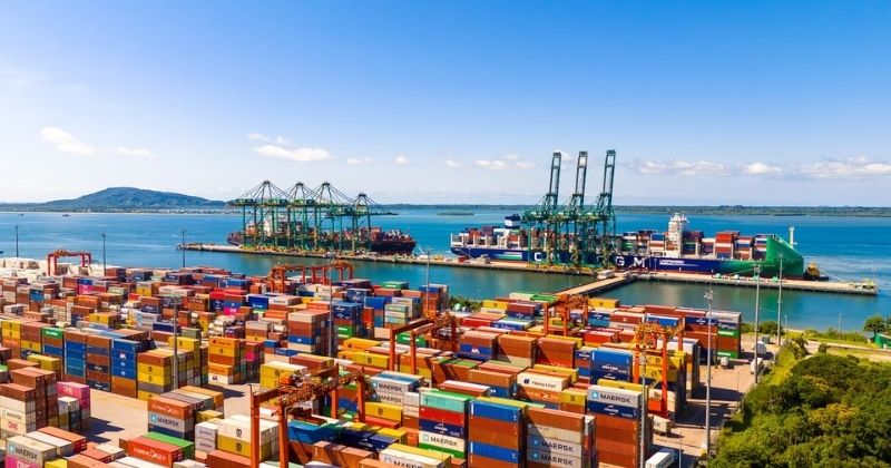 Porto Itapoá atinge 10 milhões de TEUs e lidera movimentação no Sul do Brasil