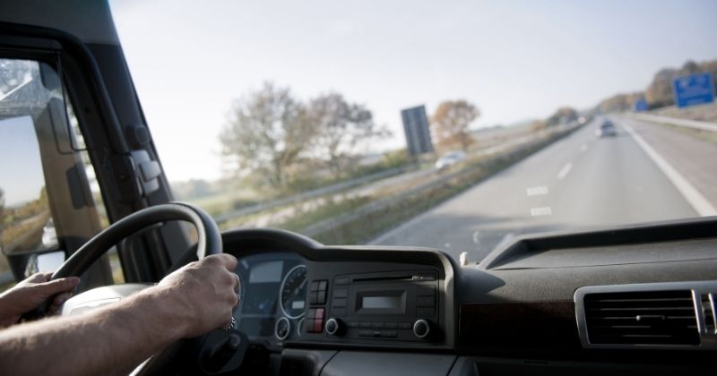 Dia do Motorista: empresas de transporte e logística valorizam profissionais com ações de segurança e capacitação