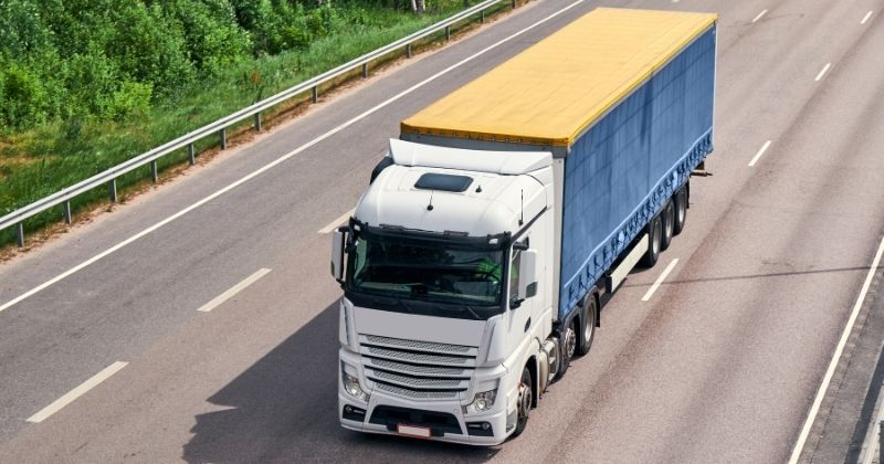 Gargalos logísticos em datas sazonais desafiam transportadoras brasileiras
