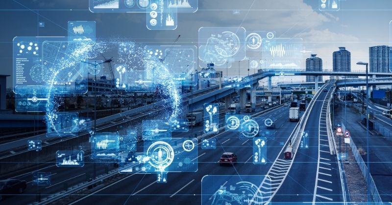 Transporte na América Latina enfrenta desafios e oportunidades com inovação, sustentabilidade e novas tecnologias para logística eficiente.