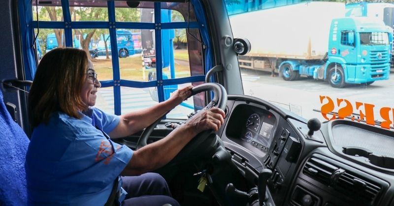 Braspress busca meta de 30% de mulheres motoristas na frota do transporte rodoviário