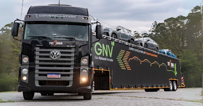 Tegma adota tecnologia híbrida diesel-GNV em caminhões para transporte sustentável