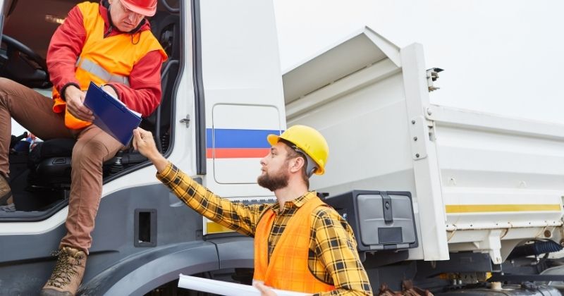 Feira Emprega Transporte oferece mais de mil vagas e promove diversidade no setor em São Paulo