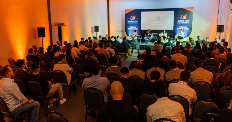 Fórum INTRA-LOG 2025 traz inteligência artificial e robótica para a intralogística