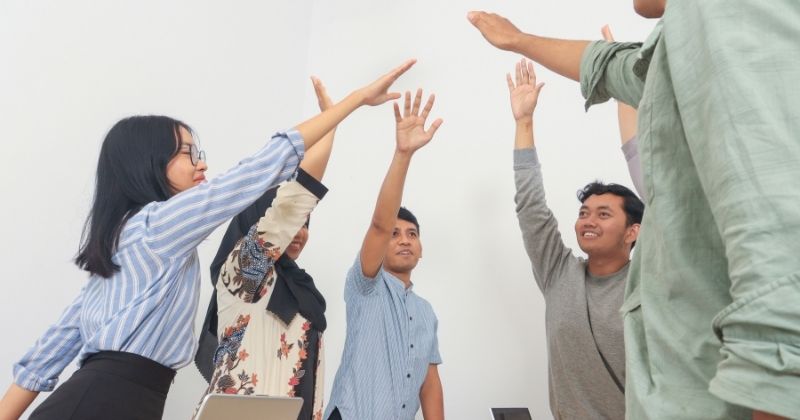 Grupo JCA abre inscrições para programa de estágio 2026 com oportunidades no transporte rodoviário