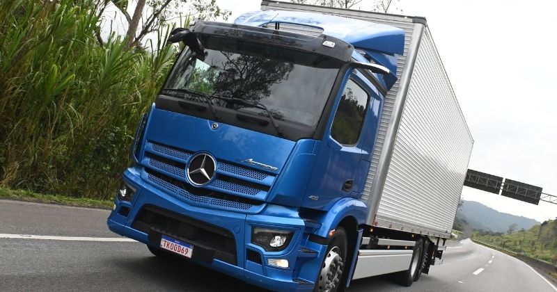 Caminhão elétrico Mercedes-Benz eActros 400 percorre 476 km até Curitiba sem recarga