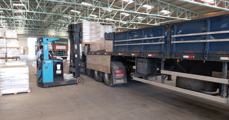 Logística da Cerâmica Atlas equaciona entregas de revestimentos em todo o país e no exterior