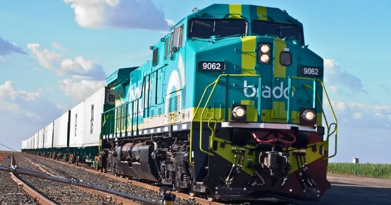Brado inaugura rota ferroviária de 2,7 mil km e conecta Sudeste ao Norte e Nordeste