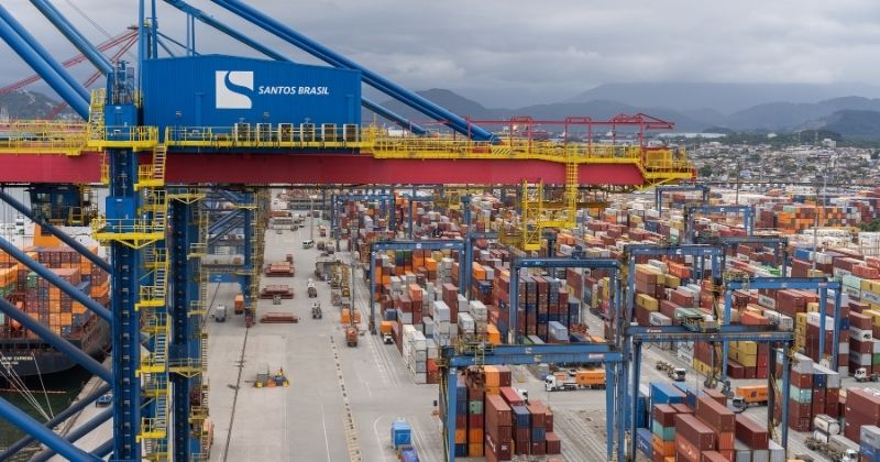 Santos Brasil inicia serviço Ásia-América do Sul no Tecon Santos com operação da HMM e ONE