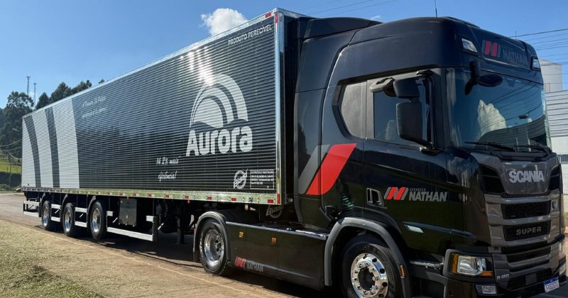 Aurora Coop lança carreta frigorífica considerada inédita no Brasil e aumenta eficiência logística