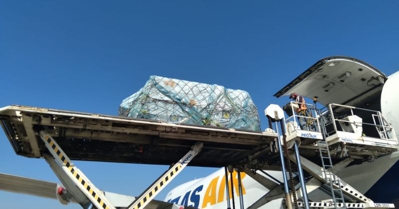 Carga aérea superdimensionada de 30 toneladas segue para os EUA em operação liderada pela Allog