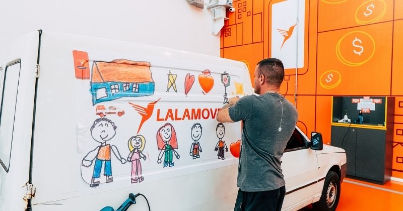 Lalamove relança campanha “Dirigindo Sonhos” com participação de motoristas parceiros e suas famílias