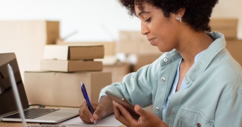 Demanda de PMEs ultrapassa 30 milhões de envios e impulsiona logística no e-commerce, aponta Melhor Envio