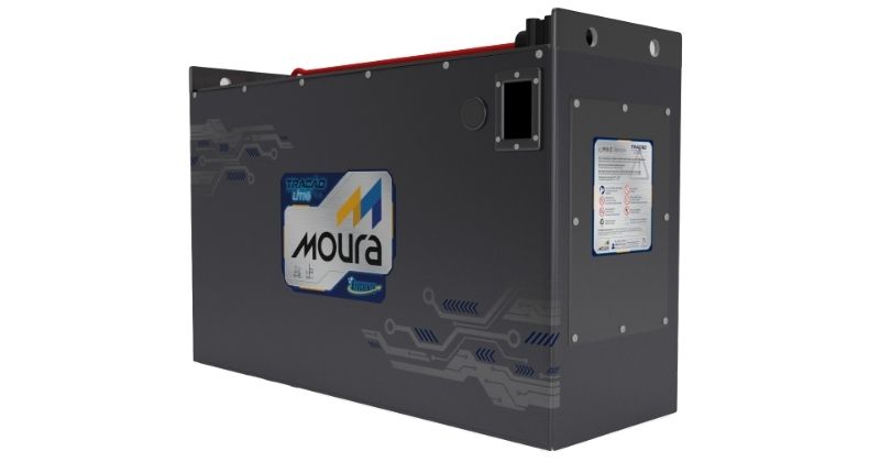 Moura lança bateria de lítio para veículos industriais, com foco em segurança e previsibilidade