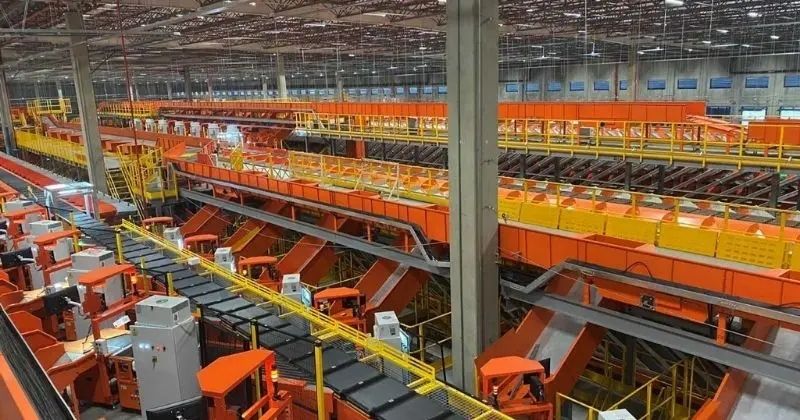 Expansão logística da Shopee reforça corrida por entregas rápidas no e-commerce brasileiro, avalia Divibank