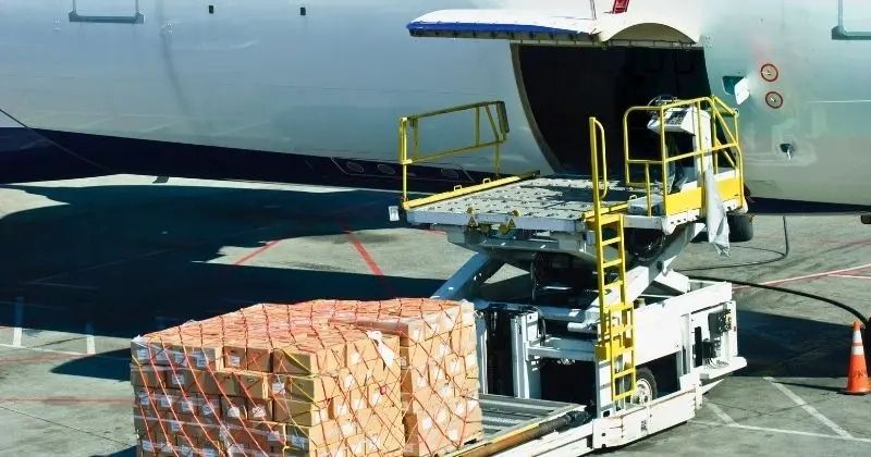 IATA expande serviços de carga aérea com ampliação do CASS no Brasil, México e Paraguai