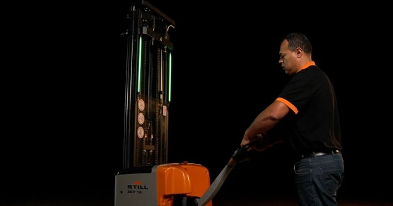 STILL apresenta tecnologia patenteada que atua na prevenção de acidentes com empilhadeiras